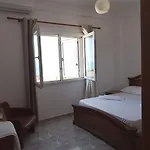 Kujtim Casa vacanze Golem (Tirana)